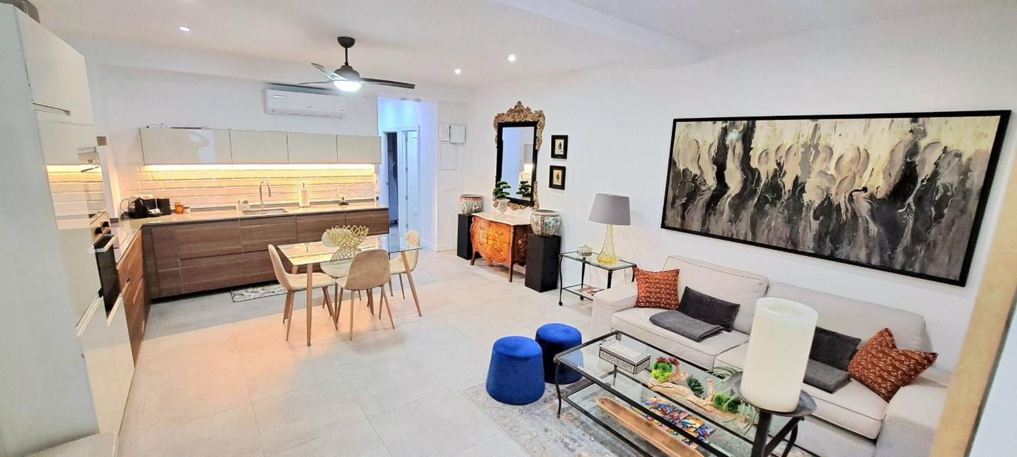 New! Renovated, Centrally Located, Private Entrance, Terrace Apartment Валенсия Екстериор снимка